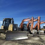Bouteur et excavatrices utilisés pour des travaux d’excavation