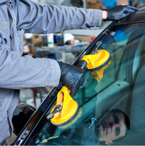Garage-Denis-Menard-Service-Pose-et-Reparation-Pare-Brise