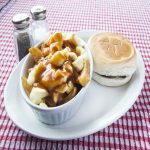 Photo Restaurant La Bonne Cuisine - Hamburger avec poutine