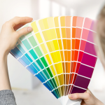 Nuancier de couleurs pour choisir une peinture intérieure