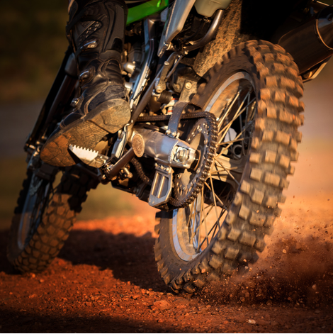 Motocross en démonstration – Vente et service de pièces chez Sport Gilbert 2.0