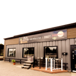 Vue extérieure de l'entreprise Patio Deck-O située à La Doré