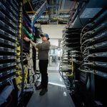 Technicienne en village de Perron Télécom