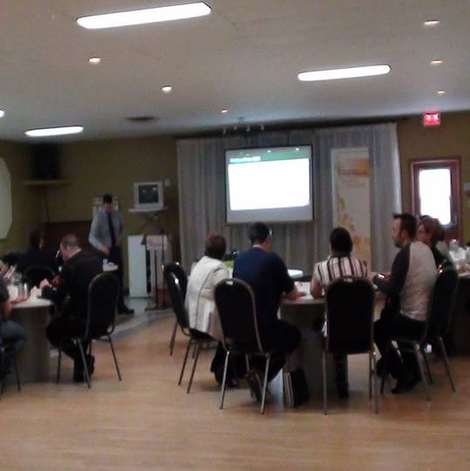 Présentation professionnelle lors d’une conférence – Chambre de commerce de Normandin