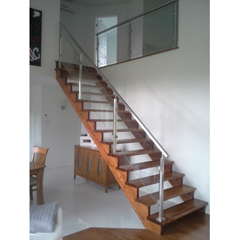 Rampe d’escalier sur mesure réalisée par Sébastien Gagnon Ébéniste