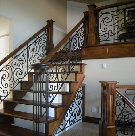 Rampes d’escaliers sur mesure réalisées par Sébastien Gagnon Ébéniste